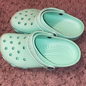Crocs juniors size 3